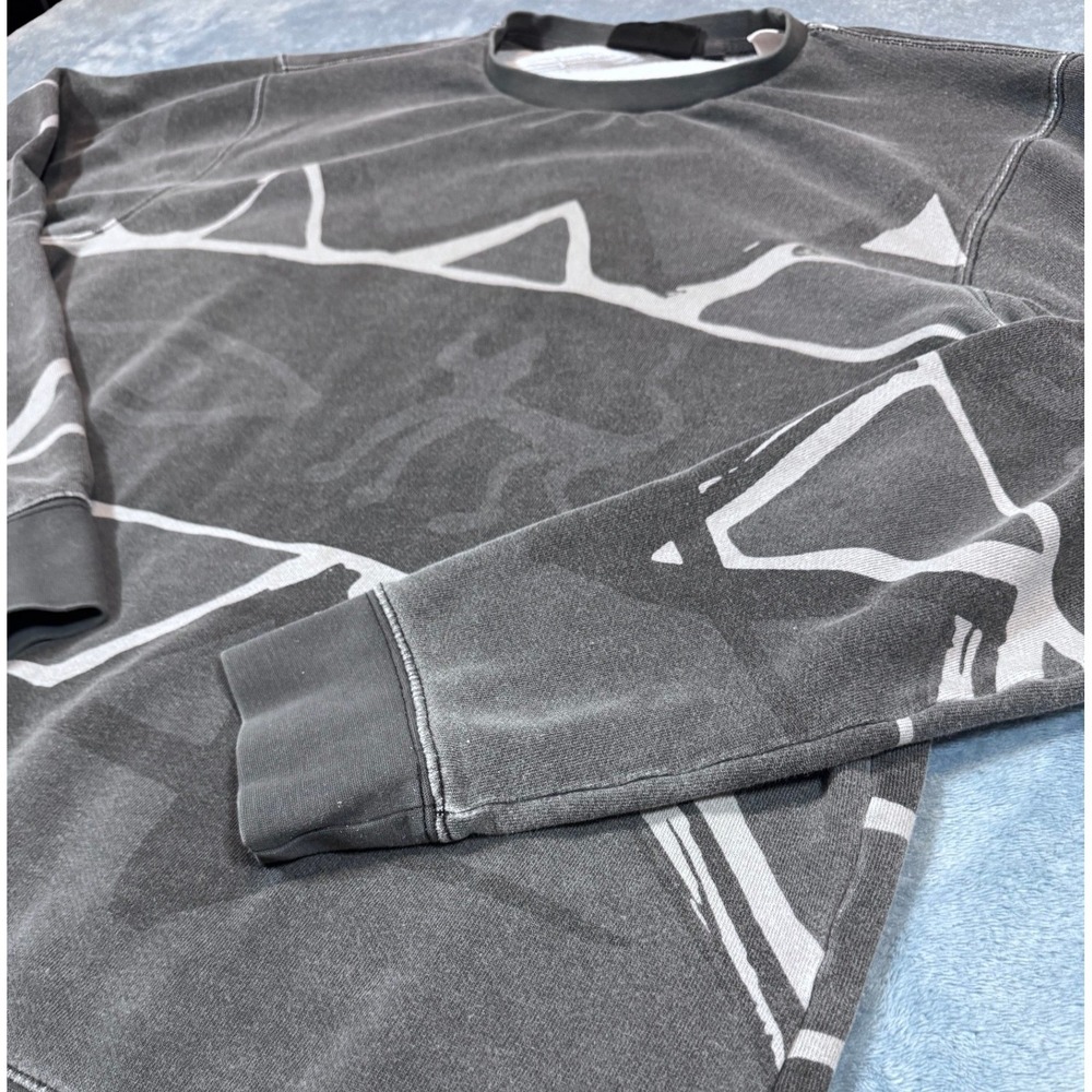Quiksilver Abstract Geometric Print Crewneck Sweatshirt M Gray Washed Tribal - Picture 2 of 8